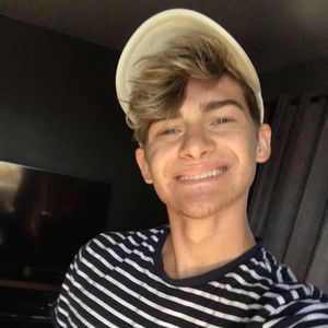 Meet your Posher, Chase